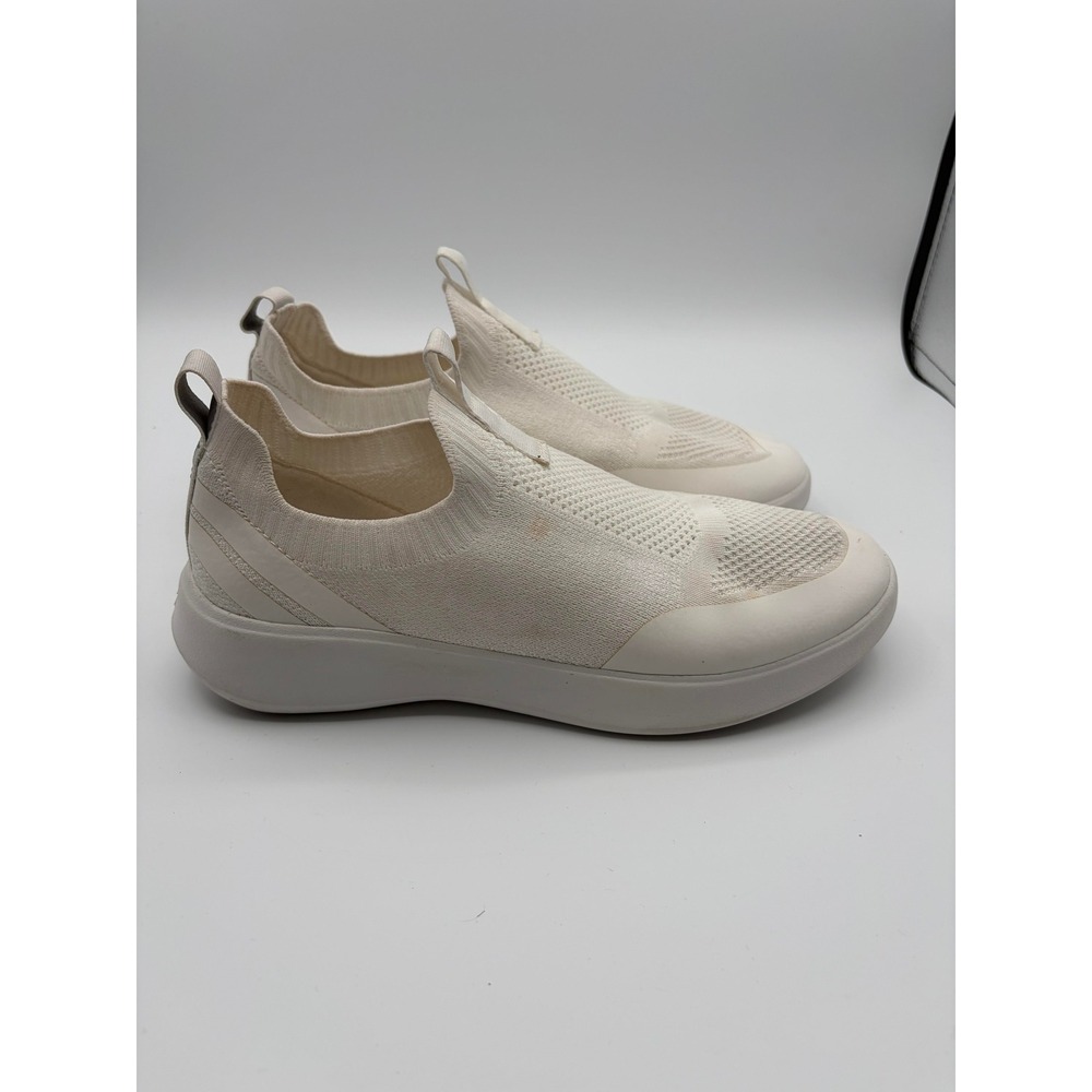 Koolaburra by UGG Sneaker Womens 8 White Slip On Ortholite 1120475